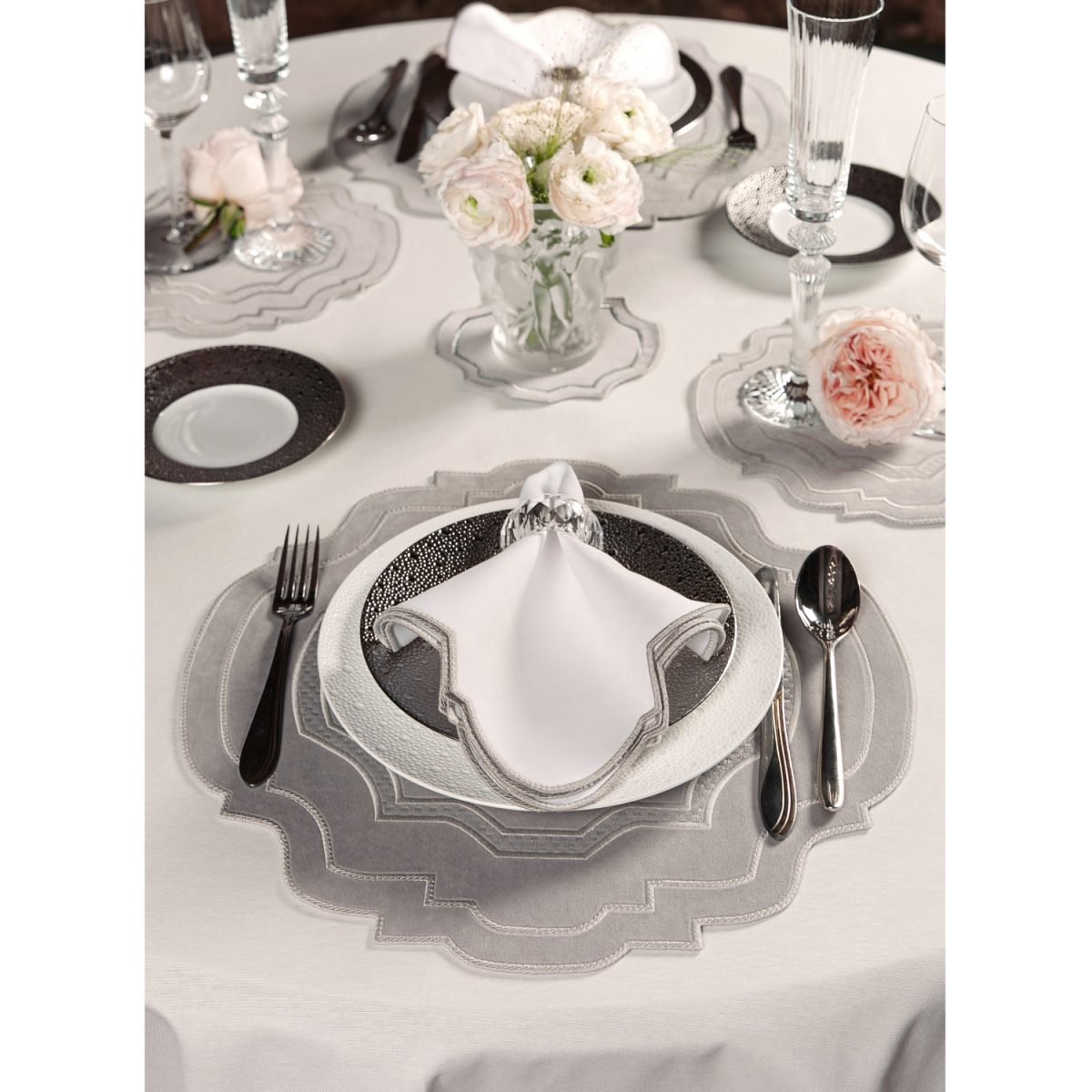 Костер Trianon