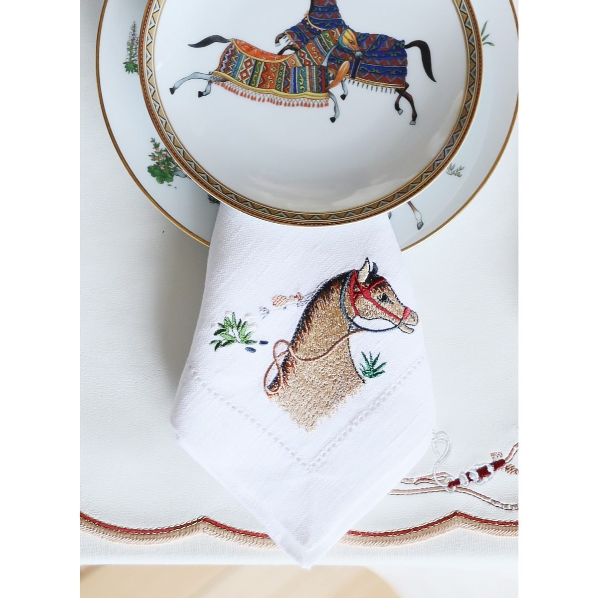 Салфетка с мережкой Cheval