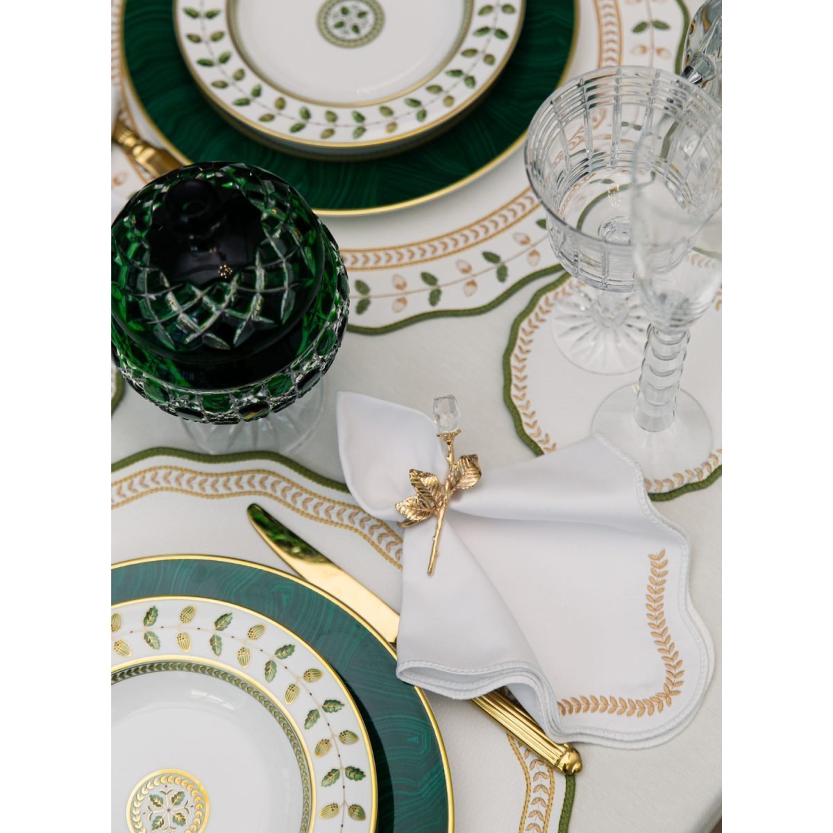 Костер Constance