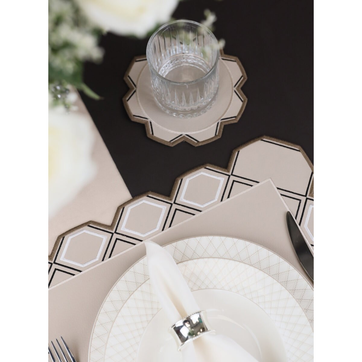 Костер Hollywood